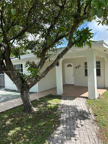 621 E 46th St, Hialeah, FL 33013