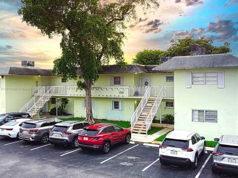 7530 SW 82nd St, Miami, FL 33143