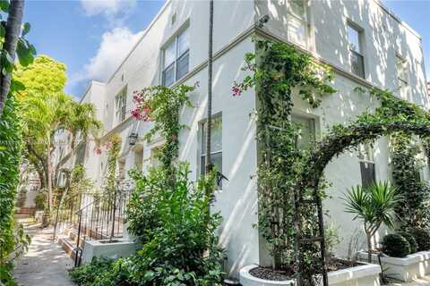 726 Meridian Ave, Miami Beach, FL 33139