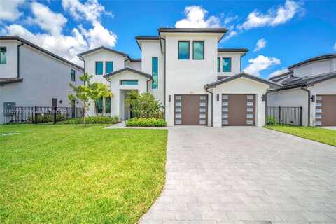 3511 Ashwood Cir S, Hollywood, FL 33312