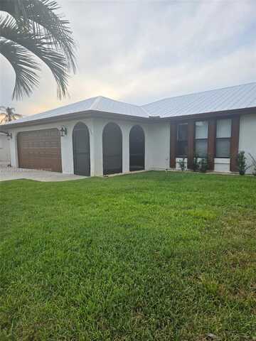 2361 SE Avalon Rd, Port Saint Lucie, FL 34952