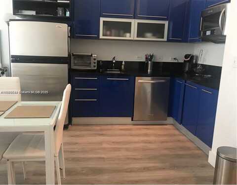253 NE 2nd St, Miami, FL 33132