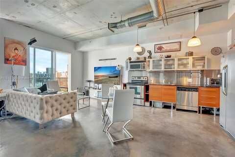 10 SW South River Dr, Miami, FL 33130