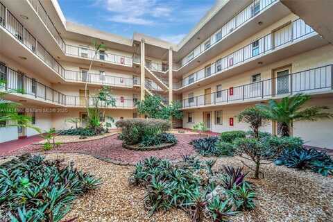 2801 Somerset Dr, Lauderdale Lakes, FL 33311