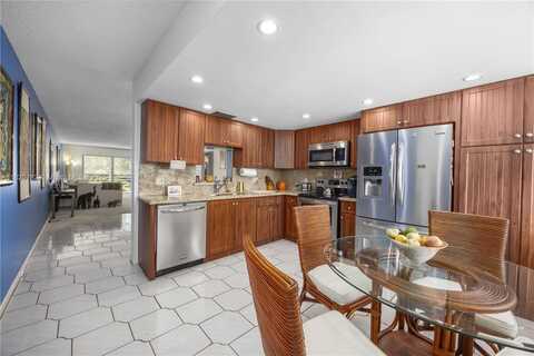 2504 Antigua Ter, Coconut Creek, FL 33066