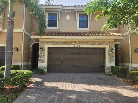 9595 N Town Parc Cir N, Parkland, FL 33076