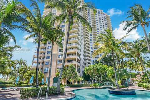 19501 W Country Club Dr, Aventura, FL 33180