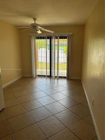 2161 41ST, Naples, FL 34116