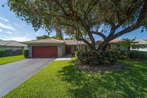 9796 NW 19th St, Coral Springs, FL 33071