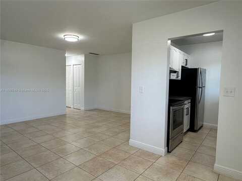 5841 SW 36th Ct, Davie, FL 33314