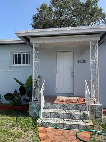 1600 NW 153rd St, Miami Gardens, FL 33054