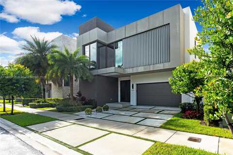 10530 NW 67th Ter, Doral, FL 33178