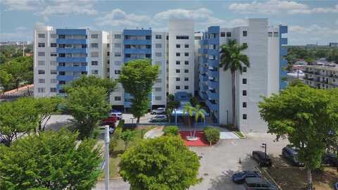 5050 NW 7th St, Miami, FL 33126