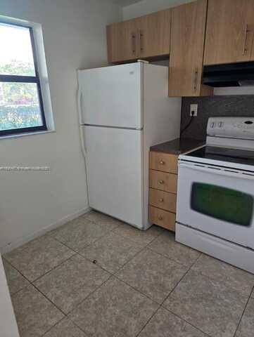 3396 Foxcroft Rd, Miramar, FL 33025