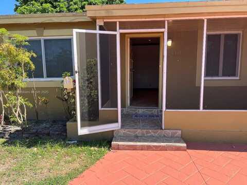 2510 Wiley St, Hollywood, FL 33020
