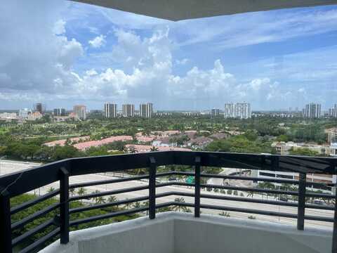 3500 Mystic Pointe Dr, Aventura, FL 33180