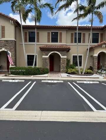 648 Se 32ND AVE, Homestead, FL 33033