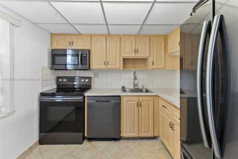 7887 Golf Cir Dr, Margate, FL 33063