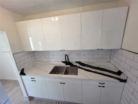 120 NE 10th Ave, Hallandale Beach, FL 33009