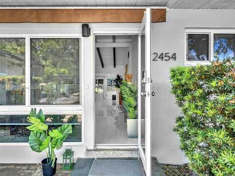 2454 W Nassau Ln, Fort Lauderdale, FL 33312