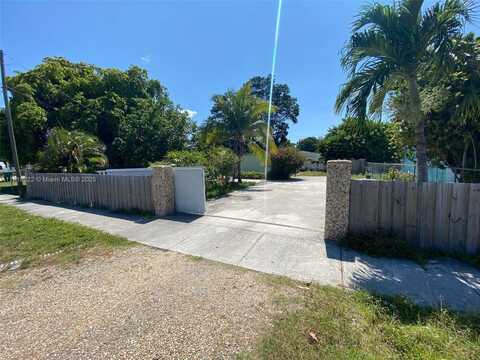 119 NW 13th Ave, Dania Beach, FL 33004