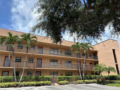 10300 NW 30th Ct, Sunrise, FL 33322