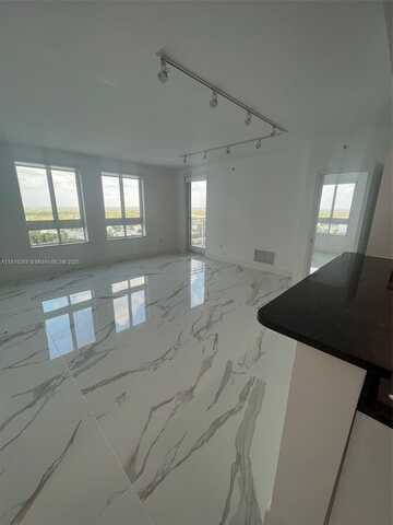7350 SW 89th St, Miami, FL 33156