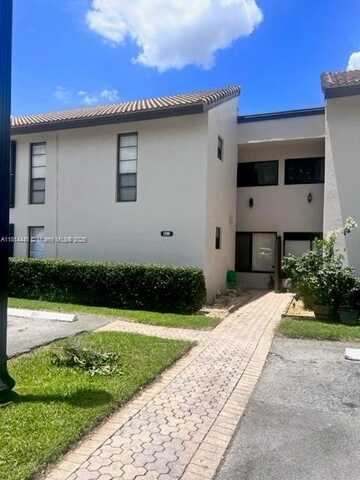 958 Mockingbird Ln, Plantation, FL 33324