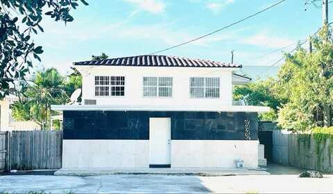 2215 NW 33rd St, Miami, FL 33142