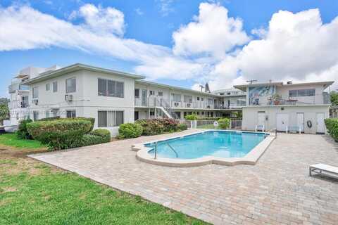 2250 Bay Dr, Miami Beach, FL 33141