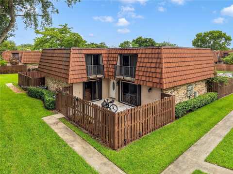 4167 Forest Hill Dr, Cooper City, FL 33026