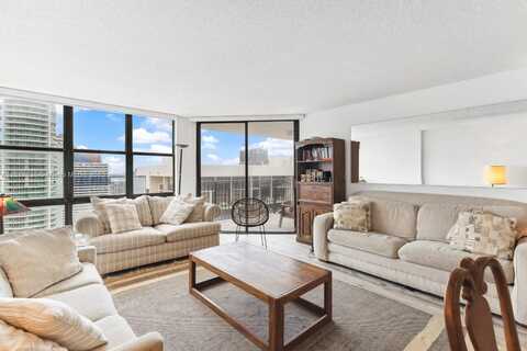 1901 Brickell Ave, Miami, FL 33129