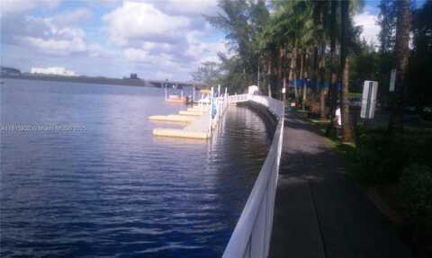 5077 NW 7th St, Miami, FL 33126
