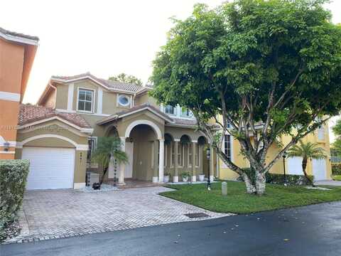 4841 NW 107th Ct, Doral, FL 33178