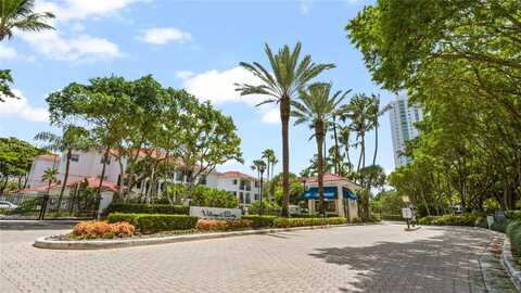 3245 NE 184th St, Aventura, FL 33160