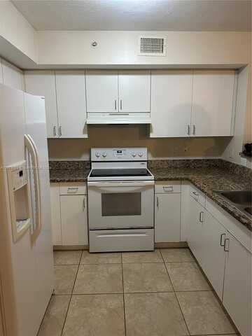 4828 N State Road 7, Coconut Creek, FL 33073