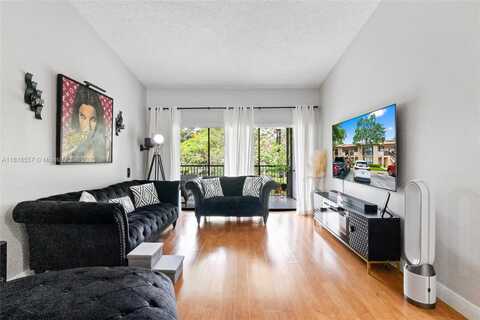 2281 SW 15th St, Deerfield Beach, FL 33442