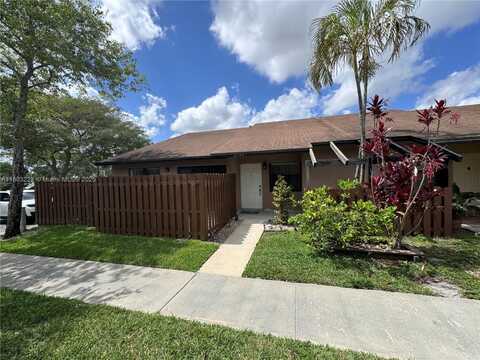 2734 N Nob Hill Rd, Sunrise, FL 33322