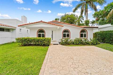 5840 SW 42nd Ter, Miami, FL 33155