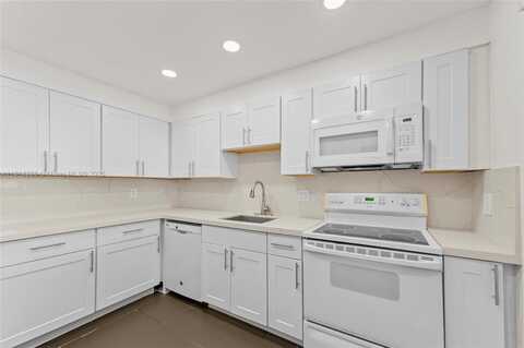 3253 Foxcroft Rd, Miramar, FL 33025