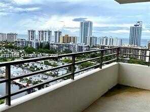 2500 Parkview dr, Hallandale Beach, FL 33009