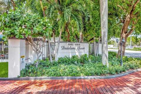6890 N Kendall Dr, Pinecrest, FL 33156