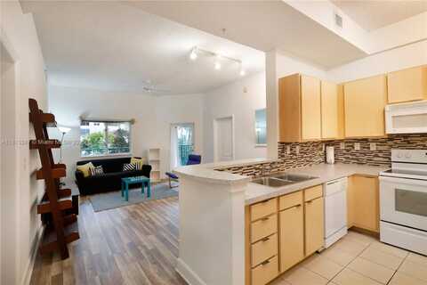 6001 SW 70th St, South Miami, FL 33143