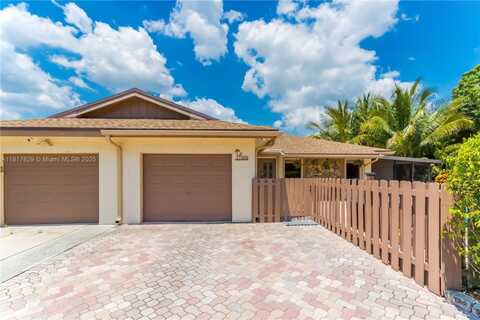 6550 NW 4th Ct, Plantation, FL 33317