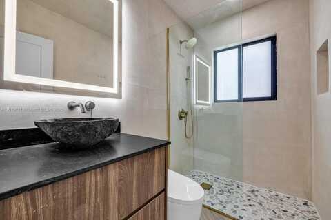 8931 NE 2nd Ave, El Portal, FL 33138