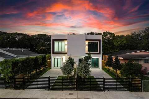 535 NW 52nd St, Miami, FL 33127