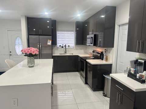 17825 NW 8th Pl, Miami Gardens, FL 33169