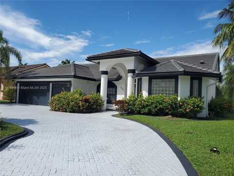 9733 NW 52nd Pl, Coral Springs, FL 33076