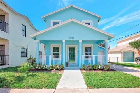5565 SW 43rd St, Davie, FL 33314