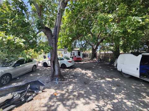 1063 NW 55th Ter, Miami, FL 33127